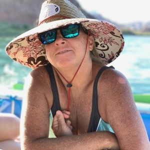 Meet your Posher, Terri